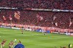 巴黎曾打出拿破仑TIFO！拜仁球迷本场回应：送你们去他的流放海岛