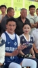 老板和老板娘亲自督战！边看球边讨论战术，老板娘这颜值气质绝了