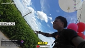 狠活之王！名场面：甲亢哥飞天庆祝六千万粉丝，跌落险些受伤！